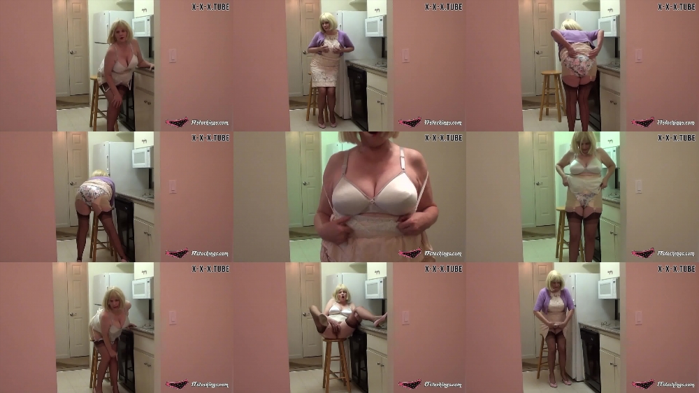 Sleazy Zoe: A Retro Lingerie and Stockings Combo