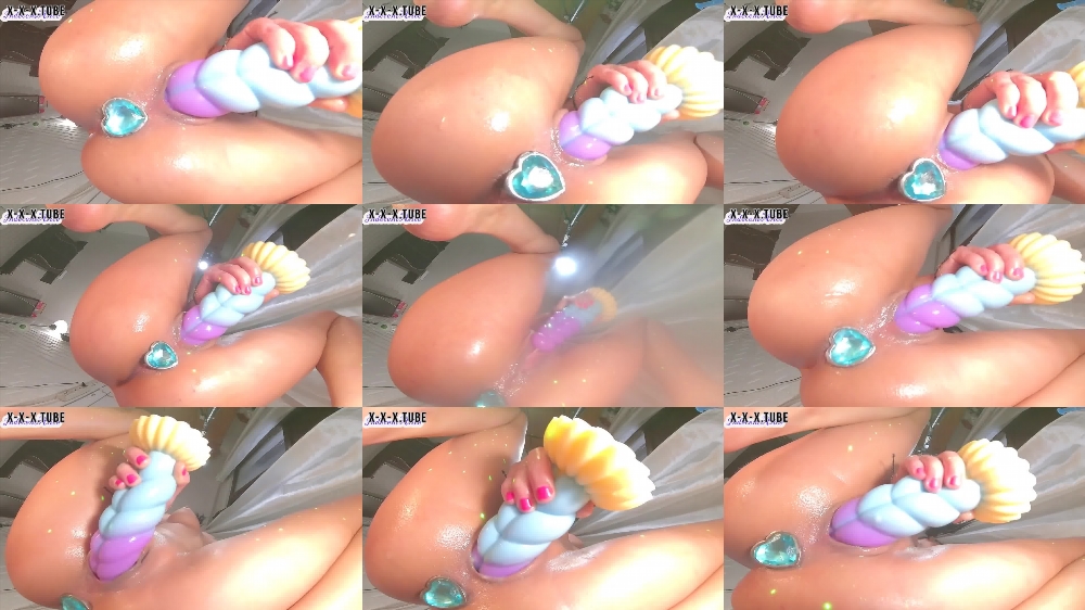 Hot Babe Stimulates Her Pink Pussy With An Unicorn Dildo Explosive Squirt Indecentalice