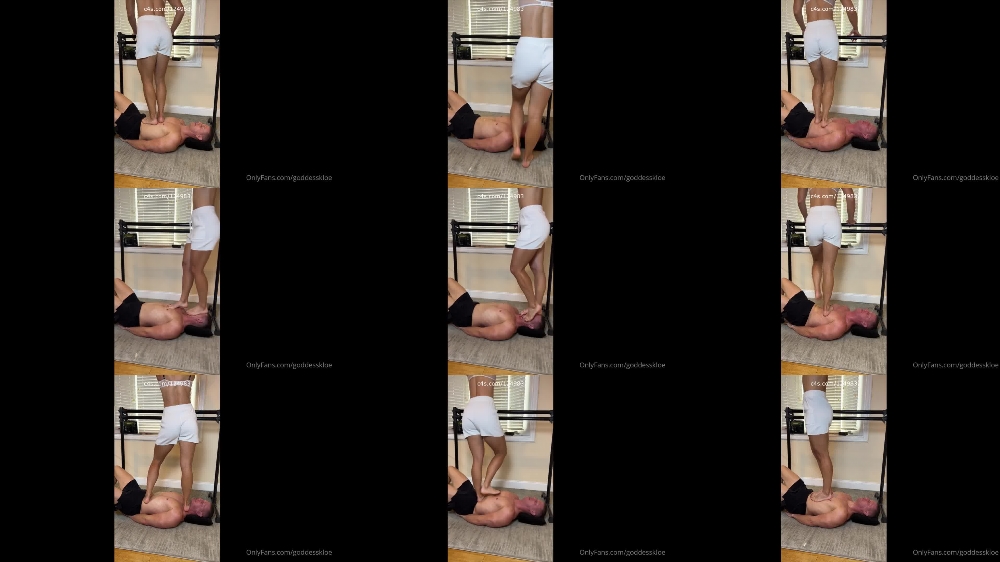 Goddess Kloe: A Sensual Journey on OnlyFans