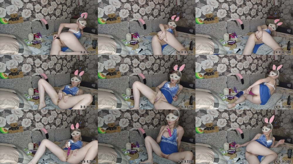 Watch Vanessa Norris in an Exciting Scene