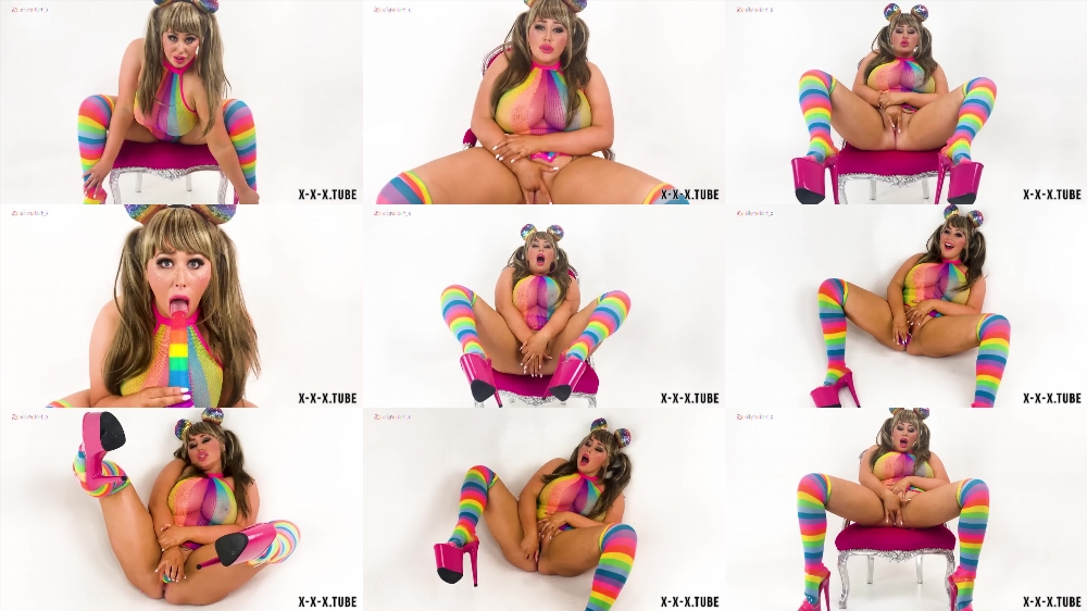Lulublue's Rainbow Dildo Fantasy