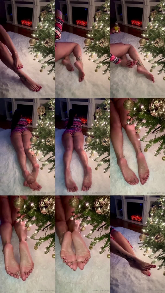 Goddess PussyFoot: Under the Tree by the Fire