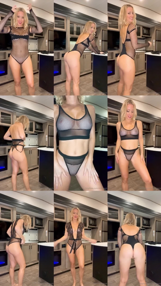 Vicky Stark: The Best of 3rd Outfit Black Try On