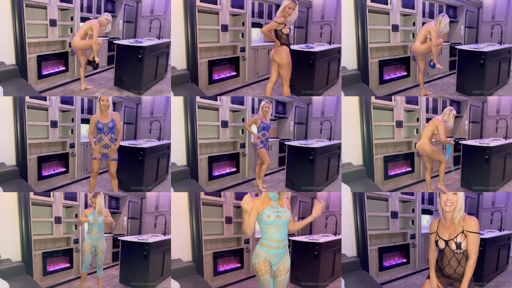 Vicky Stark's Sizzling Try-On Session