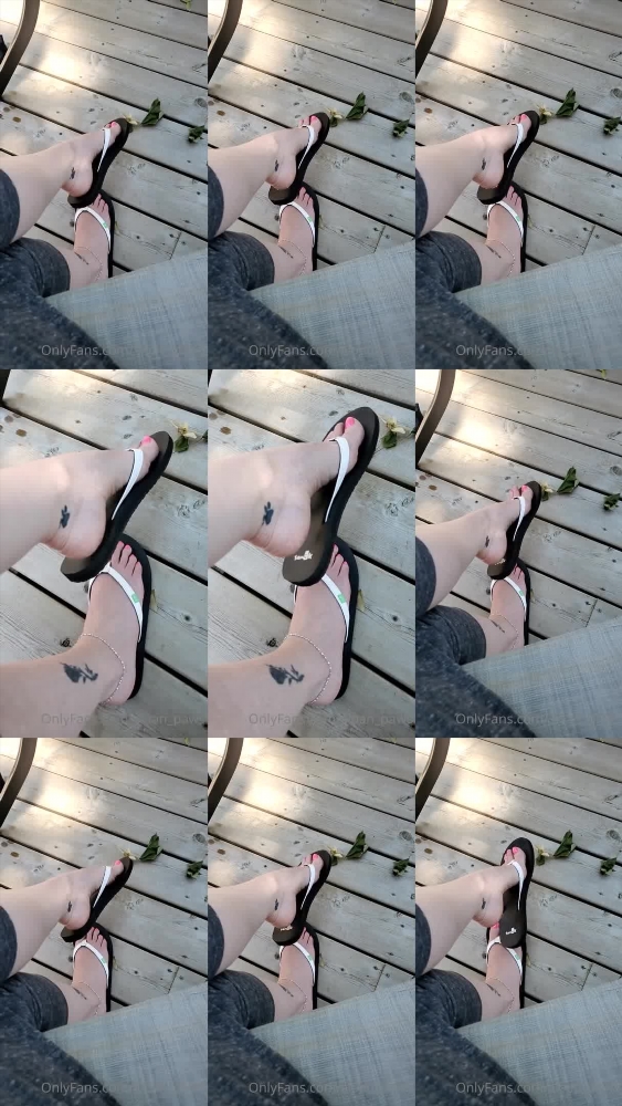 OnlyFans Video: Sloan_Paws Shows off Flip Flops