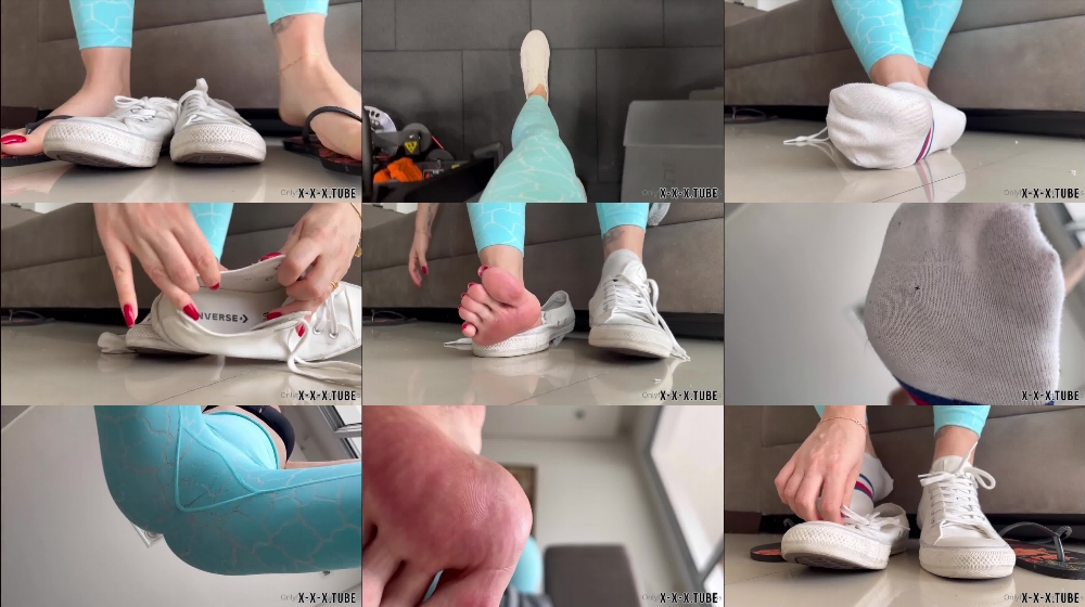 Grazigoddess's Delicious Scent: OnlyFans Content