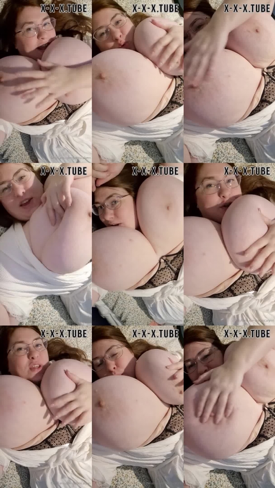 Jennicalynn's Titty Tuesday: Sizzling Hot Pics