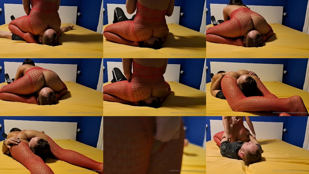 Crazy Facesitting Couple on Christmas