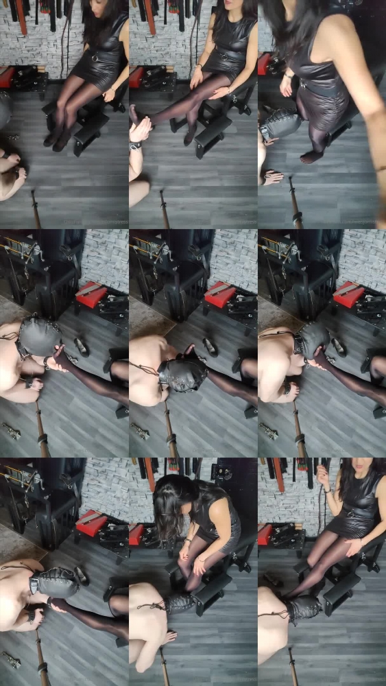 Miss Jo Mistress: Foot Worship Video