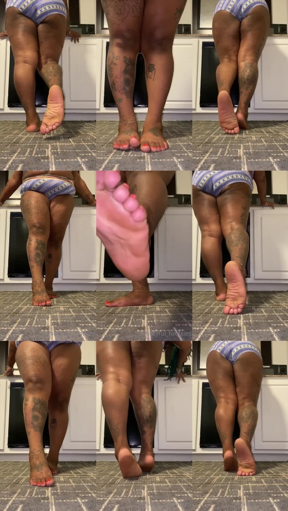 Sensual Foot Tease by Beautyful_footsies