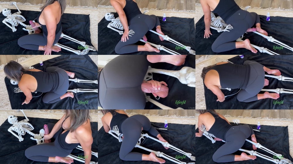 Lifeofd's Festive House Decorations on OnlyFans