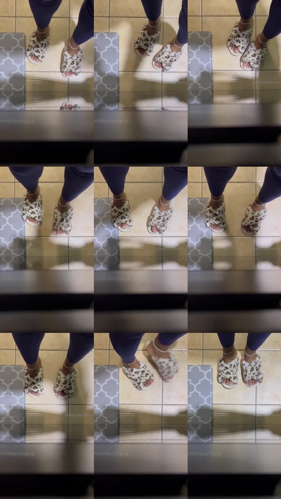 Passionate Anal Play with Sassy Toes