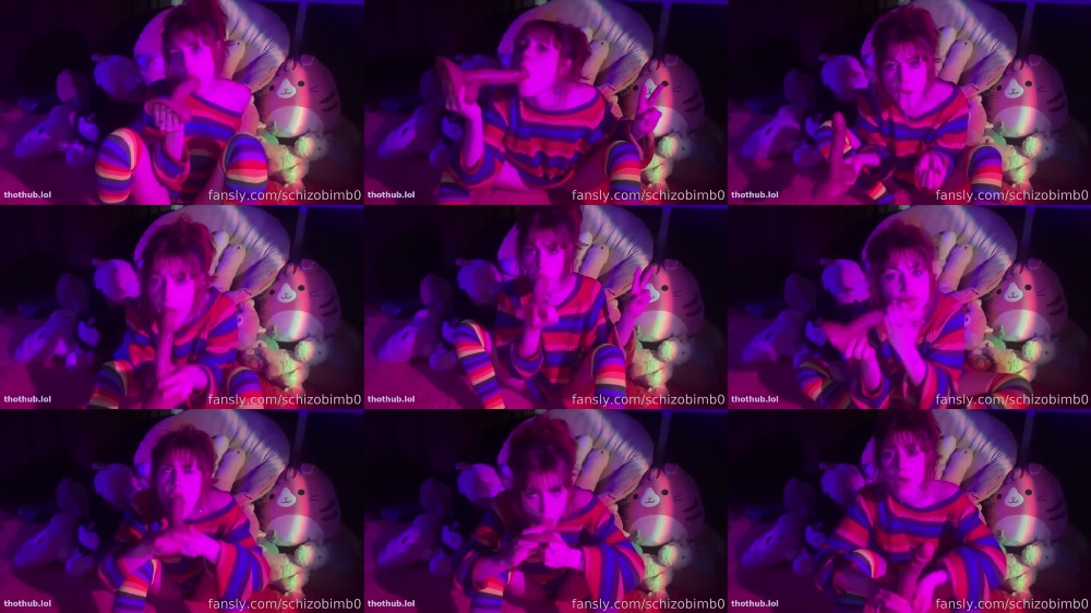 Schizobimb0's Daring Dildo Blowjob Show