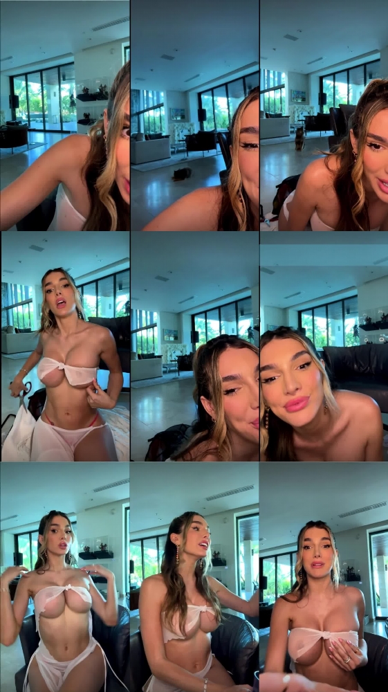 Lyna Perez's 30th August Livestream: Sizzling Snaps and More