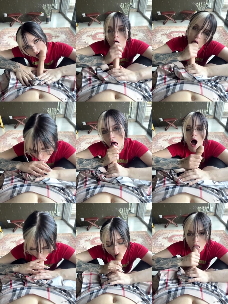 Intense Blowjob with PeachJars