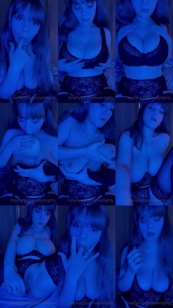 Moonlighty's Sensual Masturbation Session