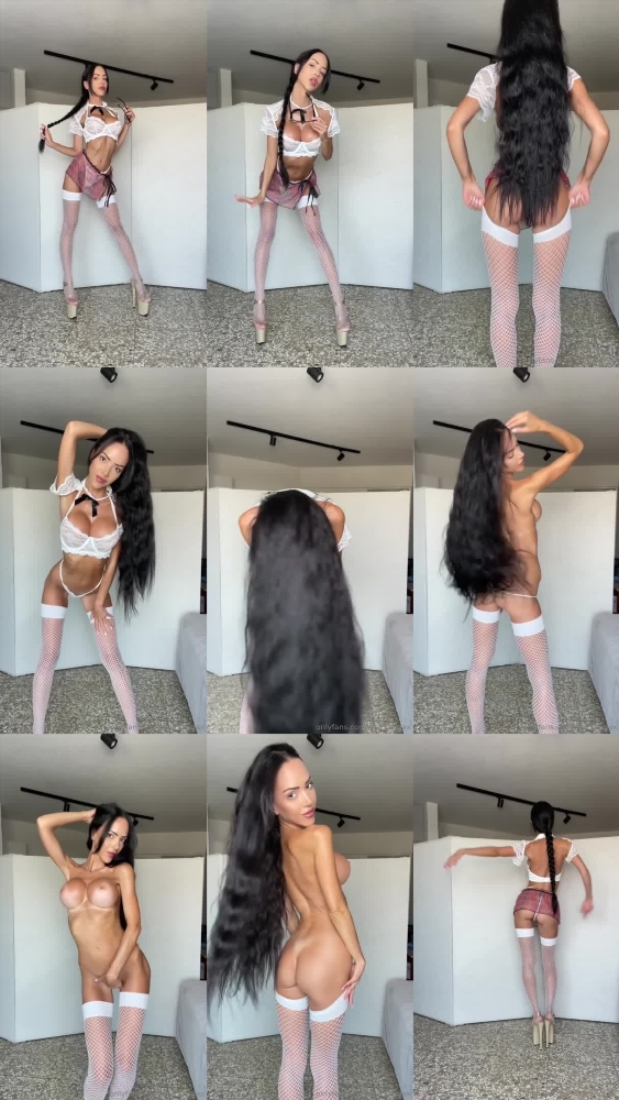 Mary Annax's Sizzling Striptease