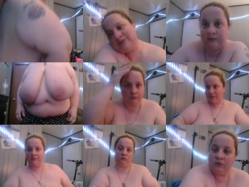 Blonde Petite Lesbian Masturbation with Lacy Lennon