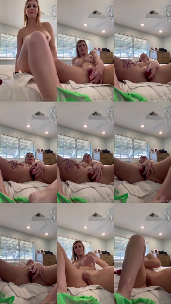 Fitwife1983: Solo Pleasure with a Dildo