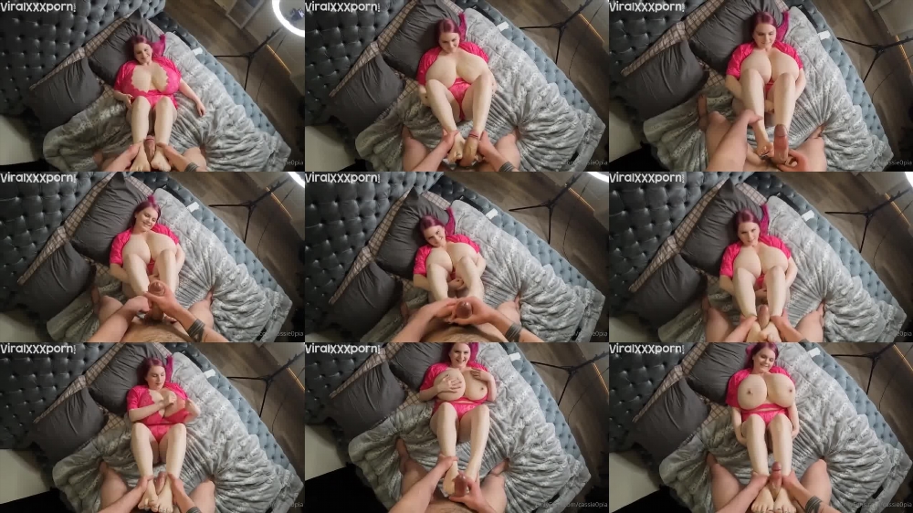 Cassie0Pia's Footjob Adventure