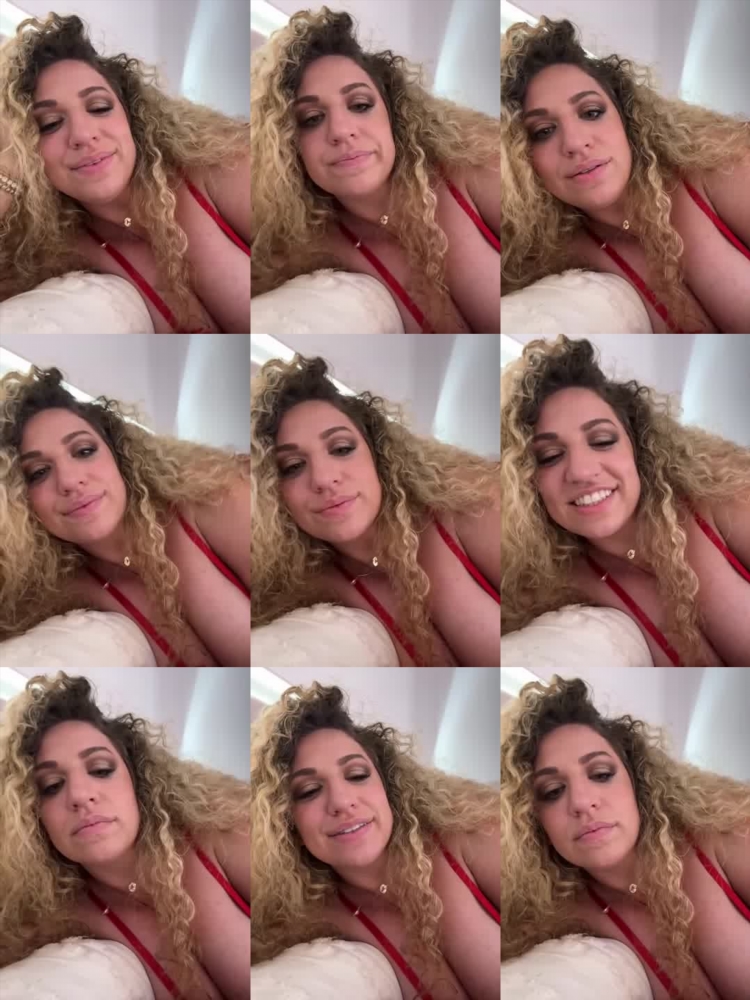 Vivianne DeSilva's Sensual Blowjob and Anal Play