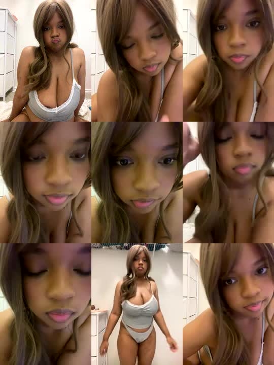 Zoe Rhode's Sensual Anal Play Session