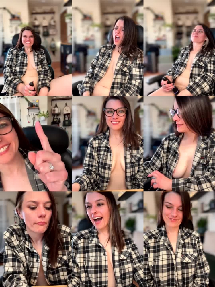 Mina: The Big Latina Babe with a Stunning Big Ass