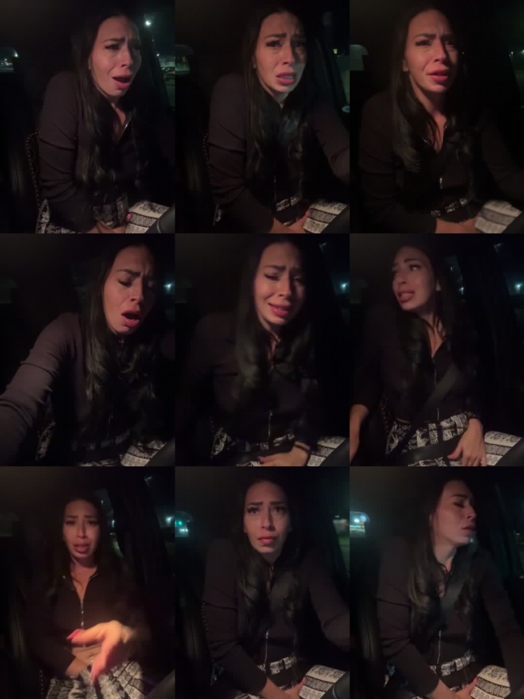 Im caught sniffing my stepaunts panties