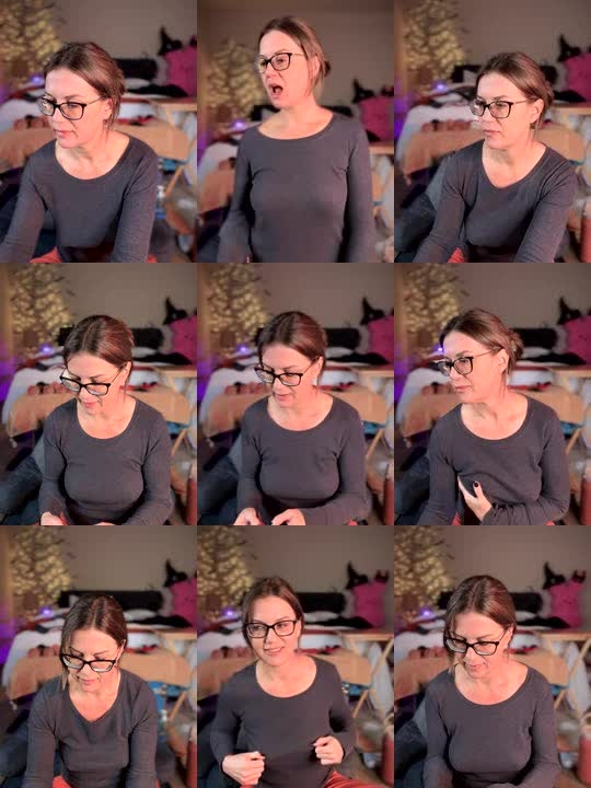 Bloodymaryy Fingers Her Pussy 'Till She Cums