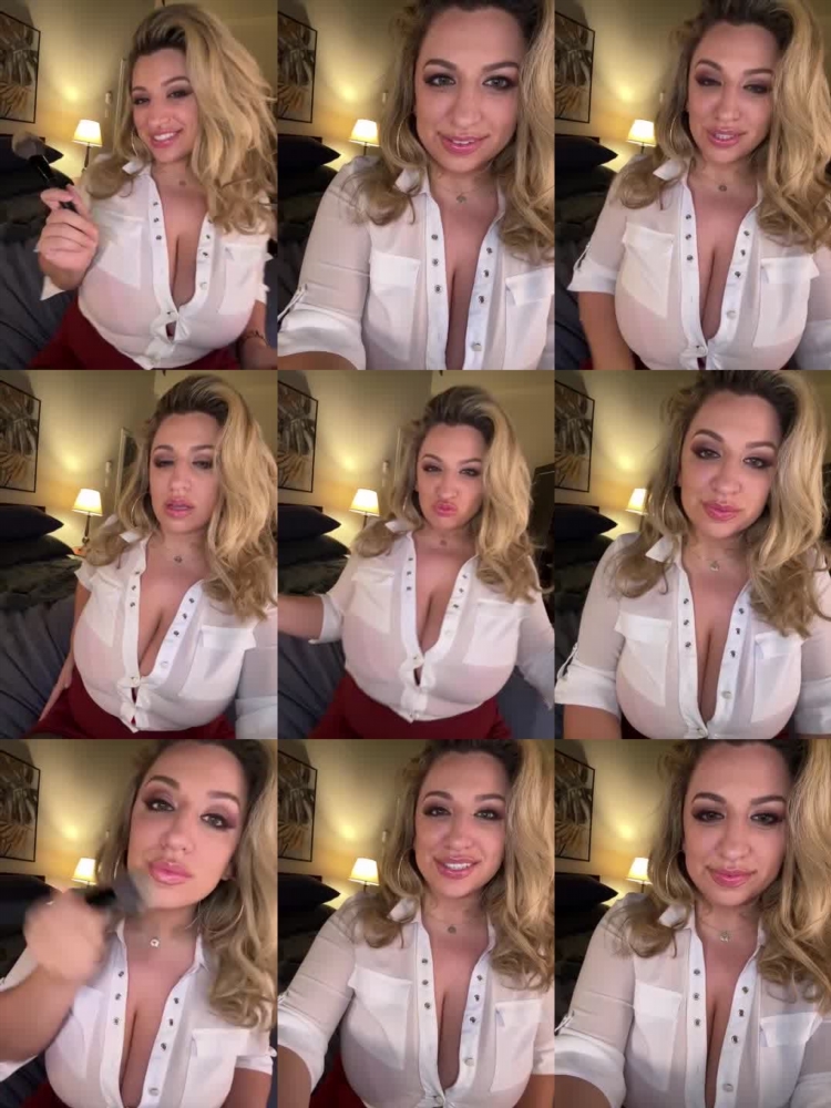 Payton Preslee - The Mermaid Milf With the Mightiest Tits On The Block