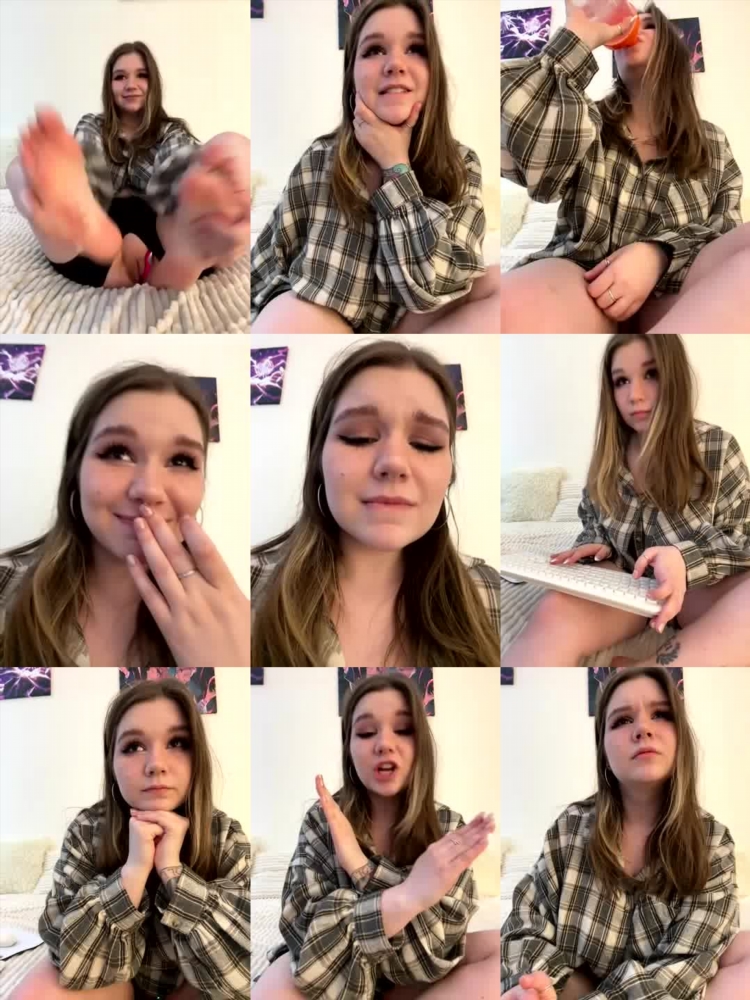 Maligoshik Aka Anna Malygon Video Teasing Her Pussy With Her Fingers In Bed