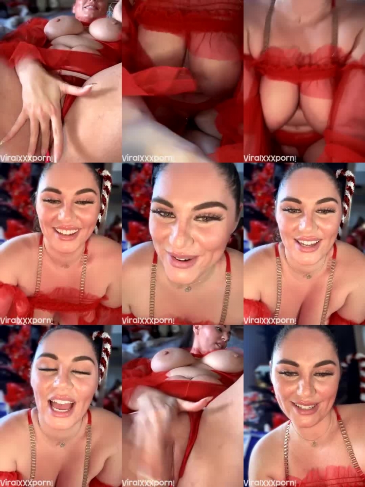 Therealbrittfit Stars in Nude Sex Tape Teasing in Green Panties Video