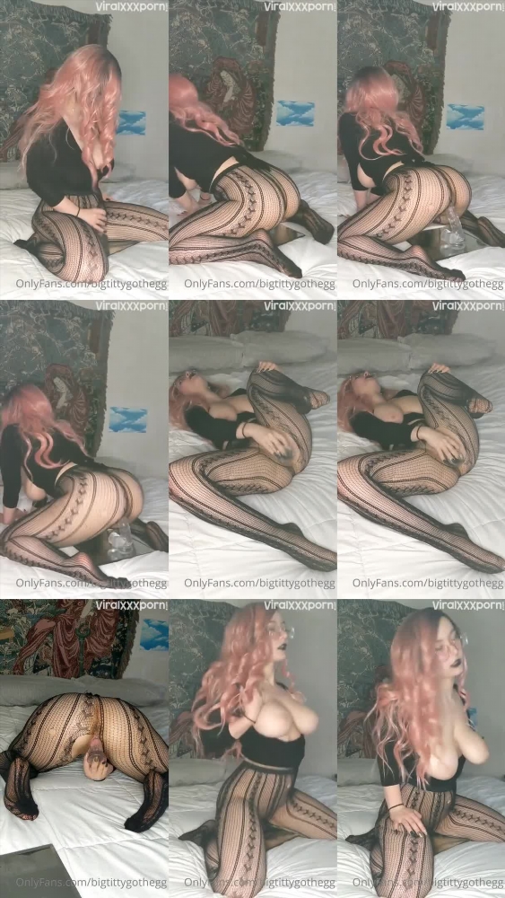 Cutie Pie Goth Babe Tease Huge Juggs As She Bounces On Dildo In Bedroom Video